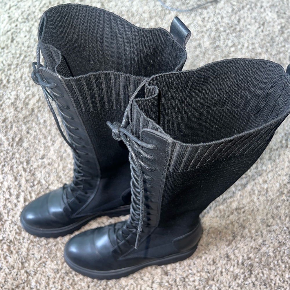 Stylish Black Women's Boots